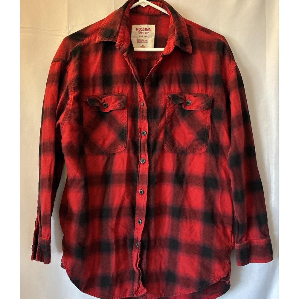 Mossimo Supply Women's XS Oversized Red Black Flannel Plaid Button Up Shirt‎